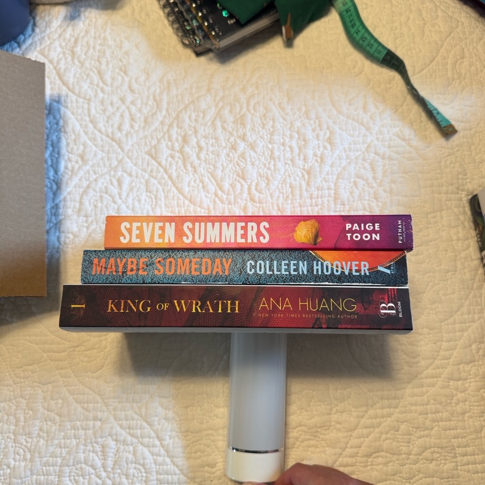 Books - Picture 3 of 4